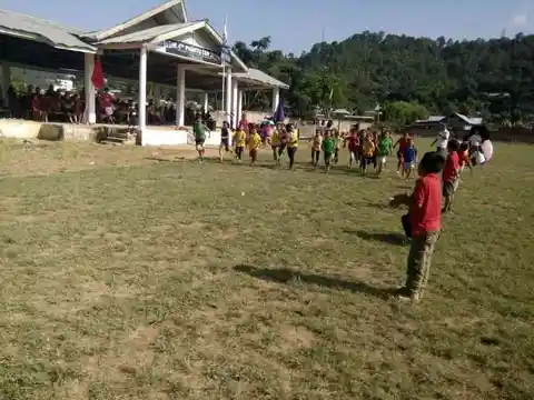 100M RACE
